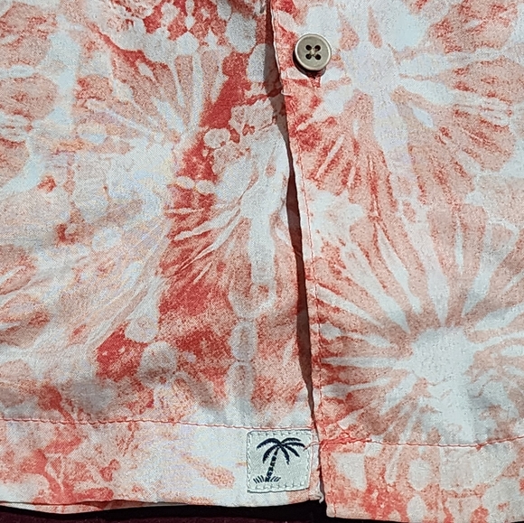 Trunks Surf & Swim Co. Button Down Shirt Beach Wear 🏝⛱️ 🌴🏝 - Picture 3 of 8